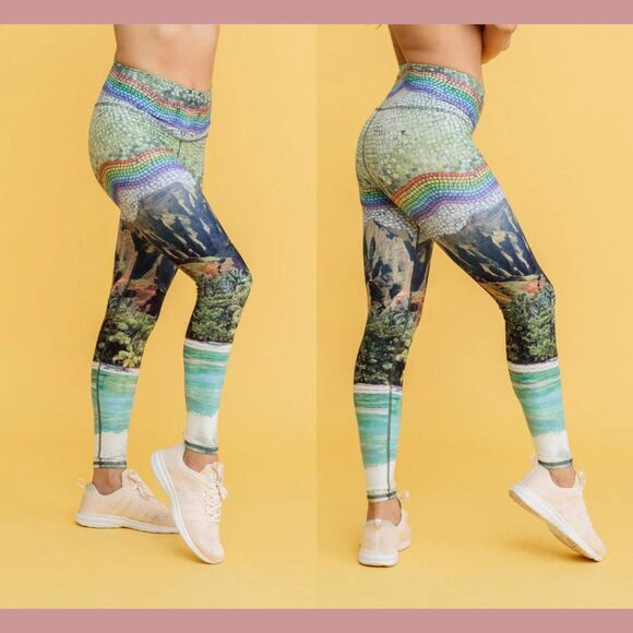 NWT $92‎ Spiritual Gangster [ XS ] Napali Barefoot Leggings #6327